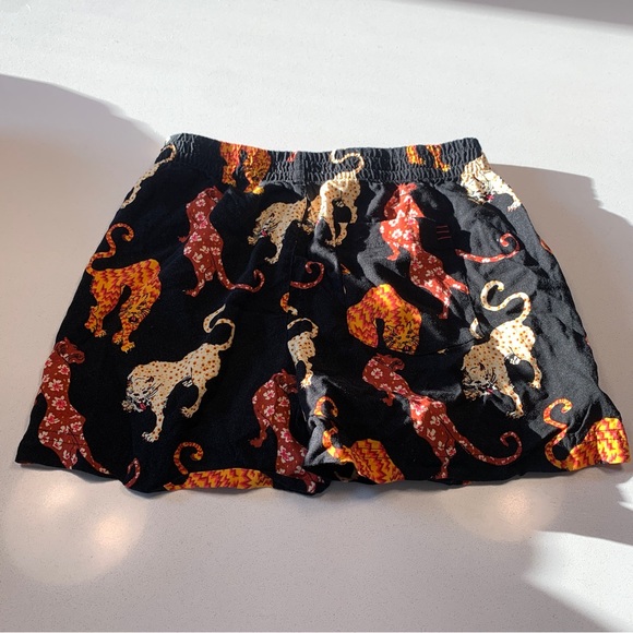 Urban Urban Outfitters Hayden Souvenir Shorts Cat tiger  US SZ Small - Picture 3 of 6